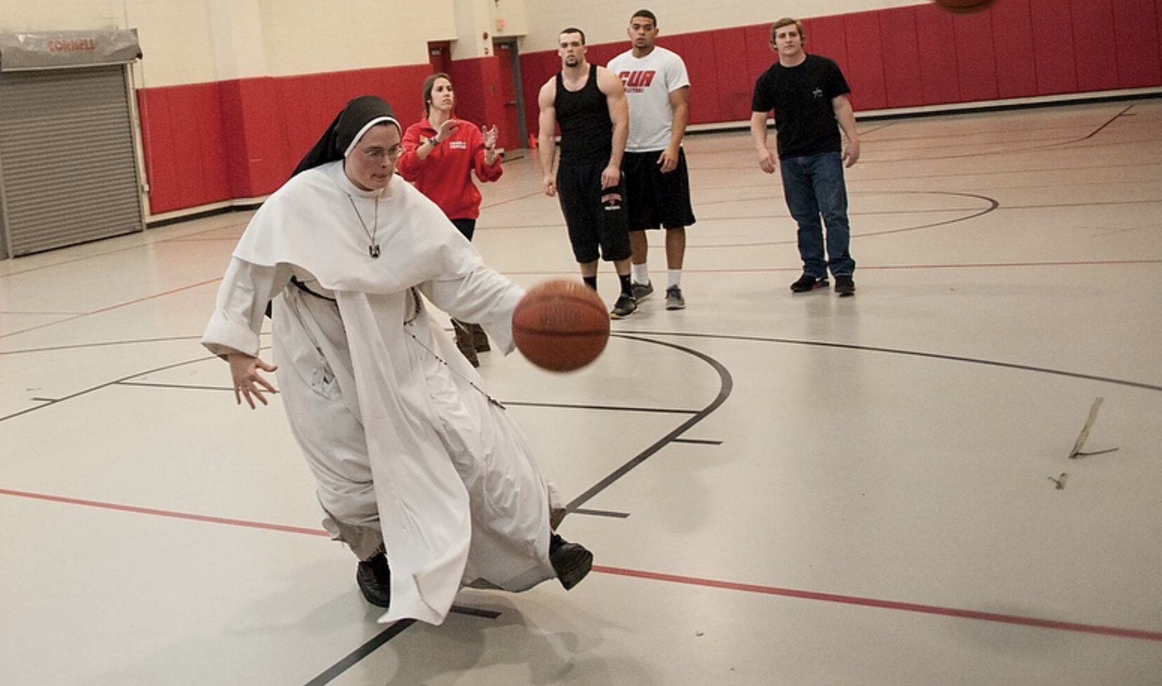 women's basketball - . Cur 6 L